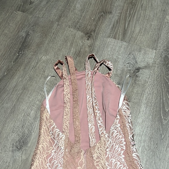 Foxiedox Georgina Lace Appliqué Sheath Dress - Picture 12 of 15